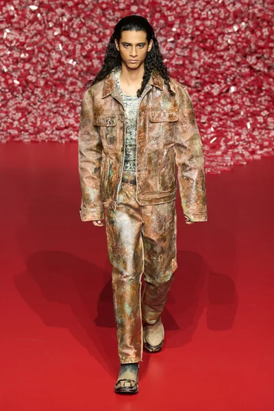 Look 36